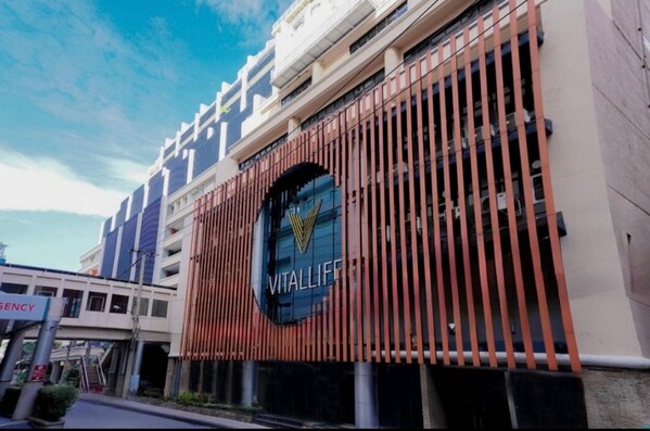 VitalLife Scientific Wellness Center, a subsidiary of Bumrungrad International Hospital