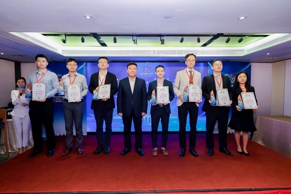 Appointment of "Talent Referral Ambassadors" by Mr. Shan Guoyan, Deputy Secretary of the Party Working Committee and Deputy Director of the Management Committee of Tianjin Port Free Trade Zone