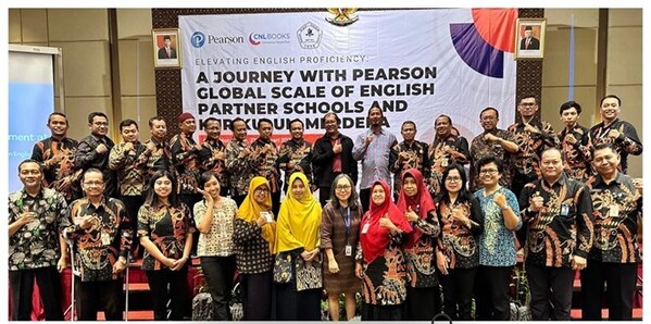 Pearson leaders with English language teachers in  Surakarta, 22 February 2024.