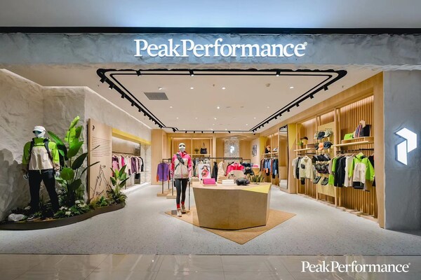 Peak Performance壁克峰（西安賽格國際購物中心店）重磅開業