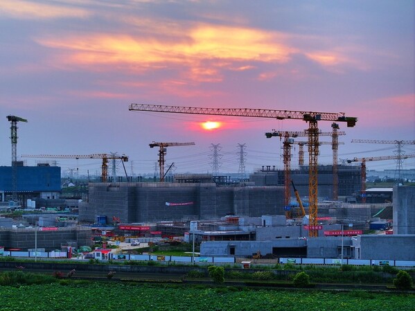 上海樂高樂園項目進展圖：上海樂高樂園度假區土建工程已全部完成，主要單體建筑主體結構完工