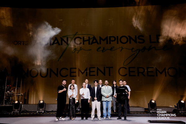 Dino Ying, founder of VSPO, announced the upcoming esports league on Tuesday at the famous INS Park in Shanghai, marking a new chapter for esports in Asia. The announcement ceremony was attended by HRH Prince Faisal bin Bandar bin Sultan, Vice Chairman of the Savvy Games Group, and Mr. Ng Ser Miang, Vice President of International Olympic Committee (IOC). HRH Prince Faisal bin Bandar bin Sultan will also be the Honorary Chairman of the new league.