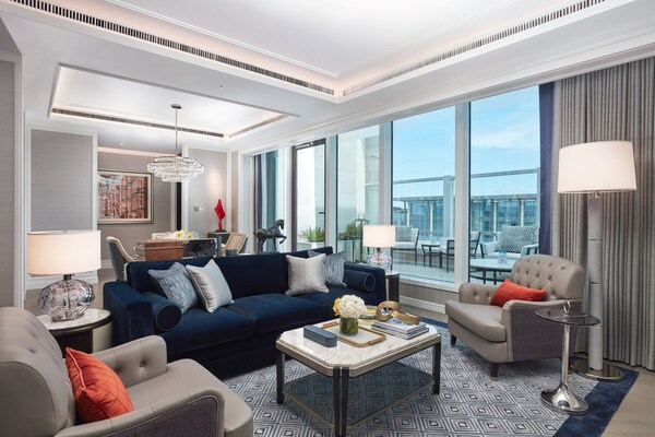 Londoner Grand - Grand Terrace Suite (PRNewsfoto/Sands China Ltd.)