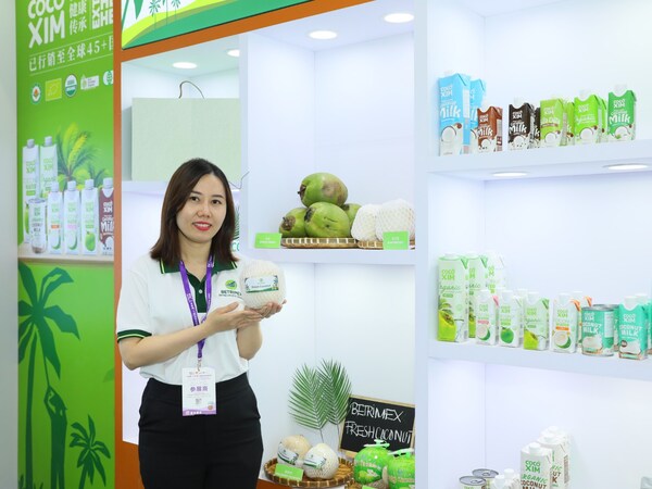 Vietnamese fresh coconuts from Betrimex are ready to conquer the billion-people market