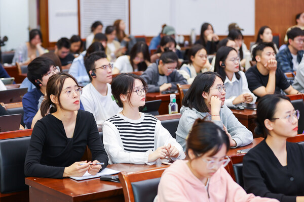 “高校知識產(chǎn)權(quán)公開課”在華東政法大學(xué)松江校區(qū)開展