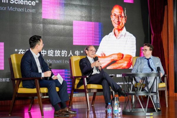 Nobel laureate Professor Michael Levitt shares his journey in science with students and staff at XJTLU