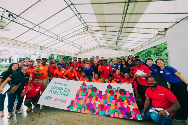 Forging connections between Singaporeans and migrant workers, APB champions social inclusion with an inspiring new initiative, ‘Worlds Together’.