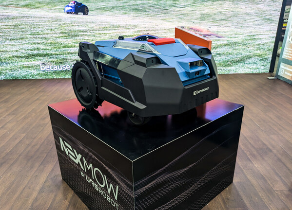 URSROBOT to Launch NEXMOW M2 Powered by Qualcomm at Equip EXPO 2024