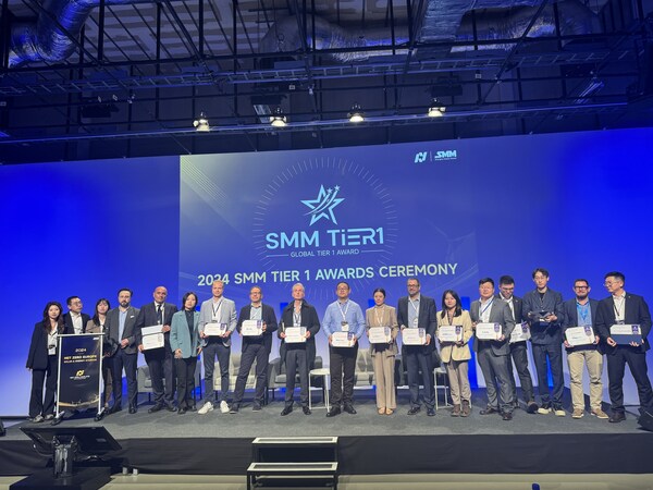 SMM Global Tier1 Awards during the event (PRNewsfoto/TrinaTracker)