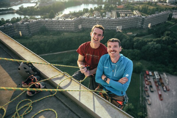 Mads Emil Dalsgaard, Co-CEO of Klimate, was a reliable partner in the project as well as in belaying Adam Ondra during his climb. (?Petr Chodura / Mammut Sports Group AG)