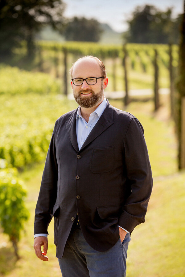 Putera Robert dari Luxembourg dianugerahkan Wine Spectator Distinguished Service Award 2024