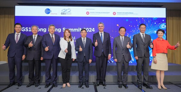 (left to right) Duncan Chiu, Legislative Councillor; Frankie Yick, Legislative Councillor; Zhou Qiang, Deputy Director-General of Economic Affairs & Head of Commercial Office, LOCPG in the HKSAR; May Chung, Chairman, GS1 Hong Kong; Lam Sai-hung, Secretary for Transport and Logistics; Renaud de Barbuat, President and CEO, GS1; Jeffrey Lam, Executive Council & Legislative Councillor; Peter Shiu, Member of the 14th CPPCC National Committee and Legislative Councillor; Anna Lin, CE, GS1 HK