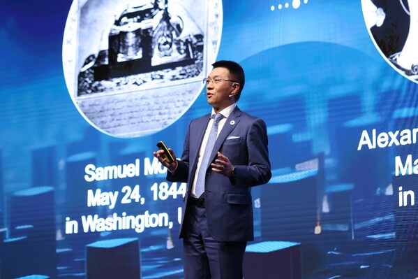 James Chen, President of Carrier Business, Huawei, delivering a keynote speech (PRNewsfoto/Huawei)