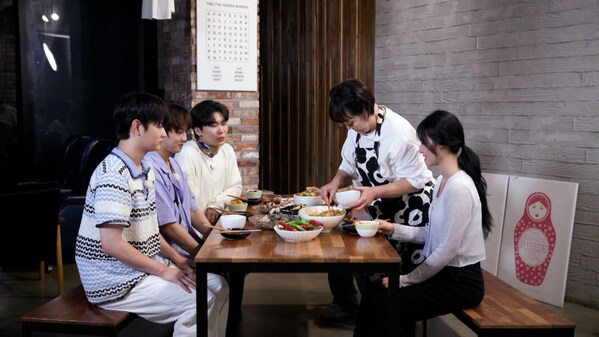 ▲ Uljin (1):  Culinary expert Hyejung Lee, DKZ members and model/actor Yujin Song enjoy a meal prepared with ingredients gathered in Uljin.
Image provided by Arirang International Broadcasting. (PRNewsfoto/Arirang TV)