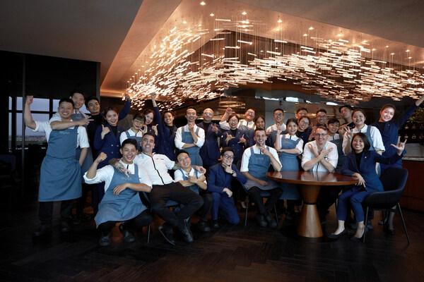 The world-class Akuna team, led by Chef Sam Aisbett.