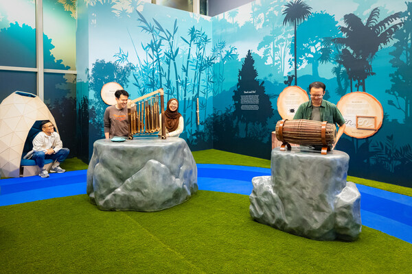 Can you hear me? at Eco Sanctuary (Image courtesy of the National Museum of Singapore)