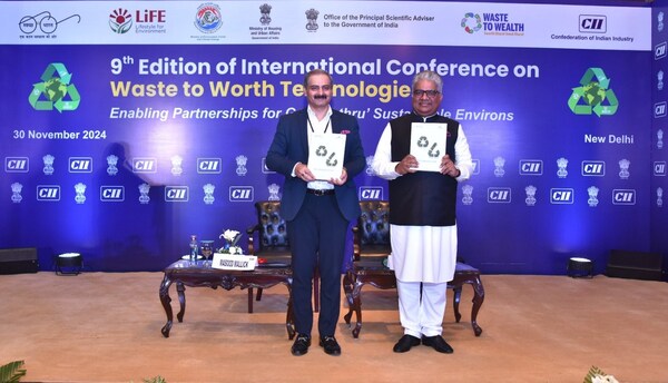 Mr. Masood Mallick and Shri Bhupender Yadav unveiled the 2nd National Circular Economy Framework.