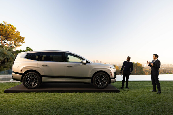 Hyundai Motor Shifts Perceptions by Unveiling All-Electric IONIQ 9 SUV at Iconic Goldstein House in LA