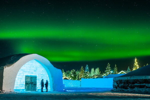 Asaf Kliger/ICEHOTEL. Northern lights, Sweden