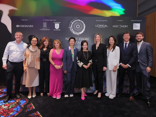 (From left to right) Mr. André de Sá Moreira, Director of Exhibitions at Histovery; Ms. Wendy Gan, Deputy Chief Executive Officer (District Development) of West Kowloon Cultural District Authority; Ms. Magali Potier, Co-founder and Producer of Visionairs; Ms. Lydie Blandeau, CEO and co-founder of Visionairs; Mrs. Eva Nguyen Binh, President of Institut Français; Ms. Eva Yu, President & Managing Director of L'Oréal Hong Kong; Mrs. Christile Drulhe, Consul General of France in Hong Kong and Macau; Ms. Lan Zhenzhen, Chief Corporate Affairs and Engagement Officer of L'Oréal North Asia and China; Mr. Harvey Rouse, Ambassador and Head of the European Union Office to Hong Kong and Macao; Mr. Benjamin Cabouat, Consul for Culture, Education and Science of France in Hong Kong and Macau