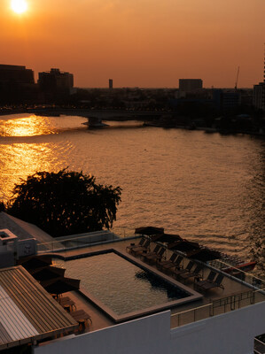 Sunset on The Roof, The StandardX, Bangkok Phra Arthit