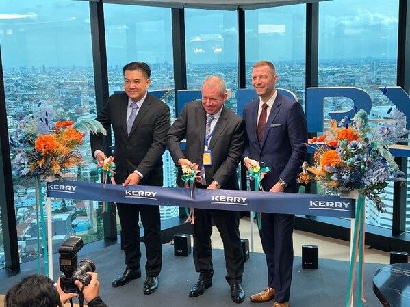 Kerry’s expanded Customer Co-Creation Centre in Bangkok was officiated by (from left) Vegin Dhiravegin, General Manager, Kerry Thailand; John Cahalane, President & CEO, Kerry Asia Pacific, Middle East & Africa; and Mervyn Gribben, Vice President and General Manager, Kerry Southeast Asia (PRNewsfoto/Kerry Group)