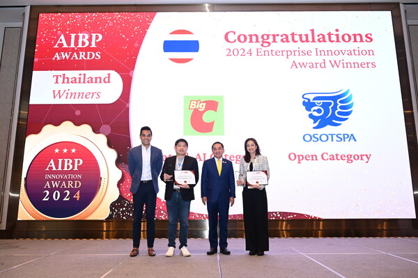 (From Left to Right): Irza Suprapto, AIBP; Surachai Hirannitichai, Big C; Professor Wisit Wisitsora-at, Ministry of Digital Economy and Society (MDES); and Pajaree Saengcum, Osotspa at the 45th AIBP Conference & Exhibition in Thailand (PRNewsfoto/ASEAN Innovation Business Platform (AIBP))