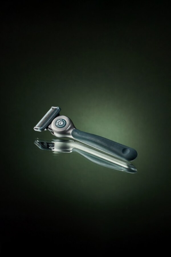 Sharper Sleeker Smarter - DORCO Launches Premium Razor SLEEK