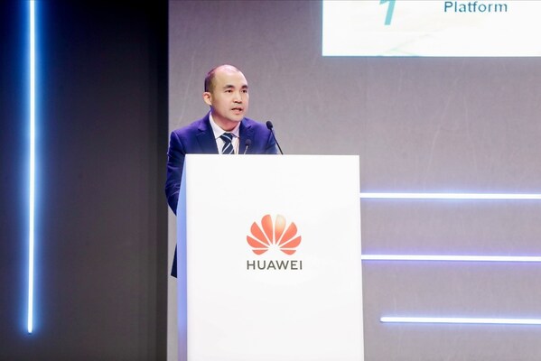 Yang Jiemin, Vice President of Tianjin Port Group Yang Jiemin, Vice President of Tianjin Port Group