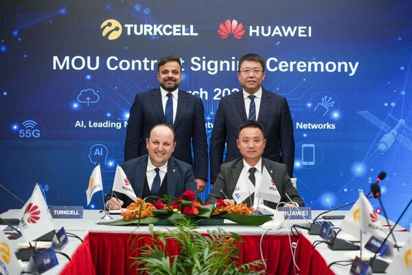 MoU signing between Turkcell and Huawei in Barcelona