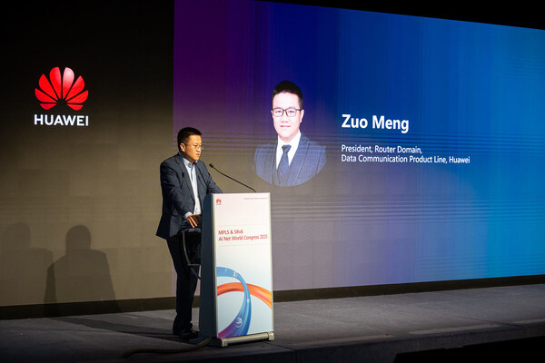 Zuo Meng, President of Router Domain, Huawei's Data Communication Product Line, delivering an opening speech Zuo Meng, President of Router Domain, Huawei's Data Communication Product Line, delivering an opening speech