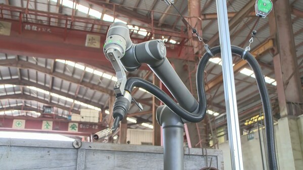 Techman Robot provides intelligent welding solutions by AI-powered cobot