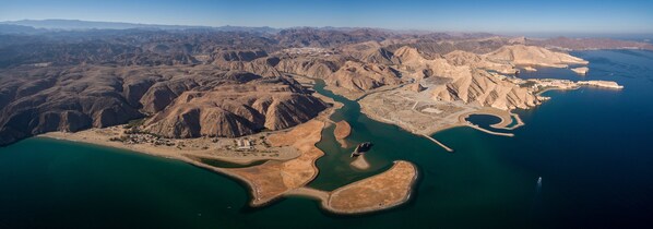 Location of Nobu Hotel, Restaurant, and Residences Muscat on Yiti Beach