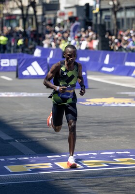 从波马中国运动品牌的突破 看特步的「世界跑鞋」之路