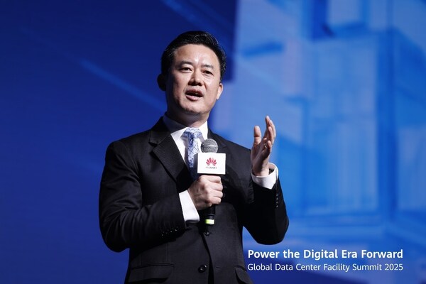 Charles Yang, Senior Vice President of Huawei and President of Global Marketing, Sales and Services, Huawei Digital Power Charles Yang, Senior Vice President of Huawei and President of Global Marketing, Sales and Services, Huawei Digital Power
