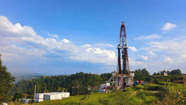 Sinopec Sets New Vertical Well Depth Record of 5,300 Meters.