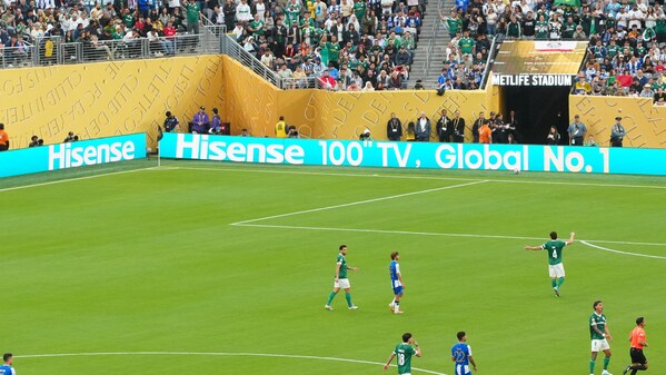 “HISENSE 100" TV, GLOBAL No.1”