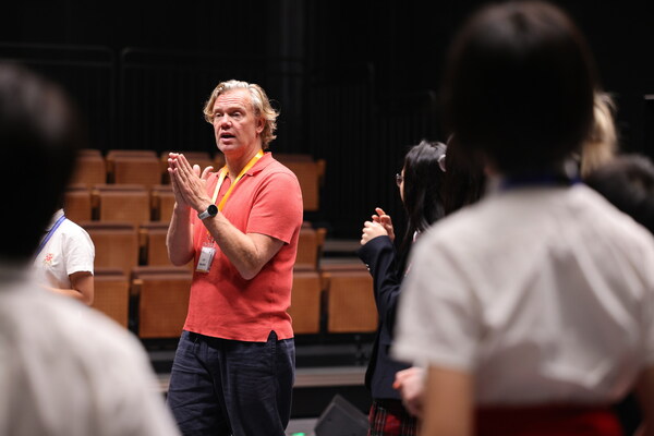 Sedekad Perkongsian dalam Seni: EiM dan Royal Shakespeare Company Raikan 10 Tahun