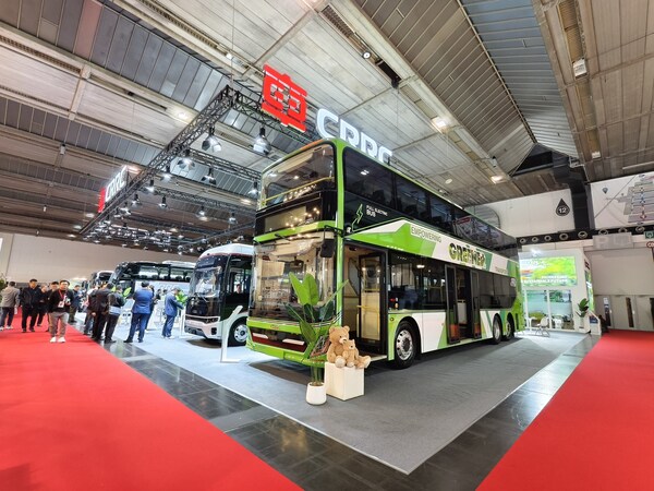 CRRC EV debuts two groundbreaking all-electric buses at Busworld Europe 2025
