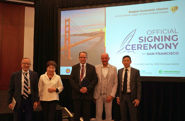 Tonomia SRL. represented by Founder & CEO Dr. Mustapha Belhabib. MiTAC Information Systems Corp. represented by President Charlotte Chou. MiTAC Computing Technology USA Corp. represented by General Manager Raymond Huang. Tonomia SRL. represented by Founder & CEO Dr. Mustapha Belhabib. MiTAC Information Systems Corp. represented by President Charlotte Chou. MiTAC Computing Technology USA Corp. represented by General Manager Raymond Huang.