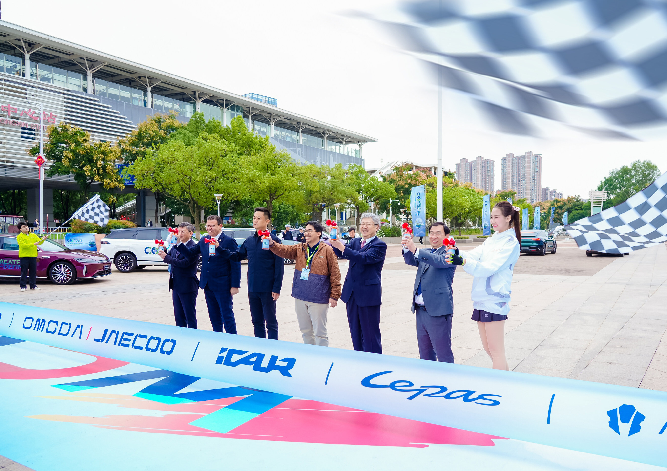 "Ride Green Life" cycling event kicks off "Ride Green Life" cycling event kicks off