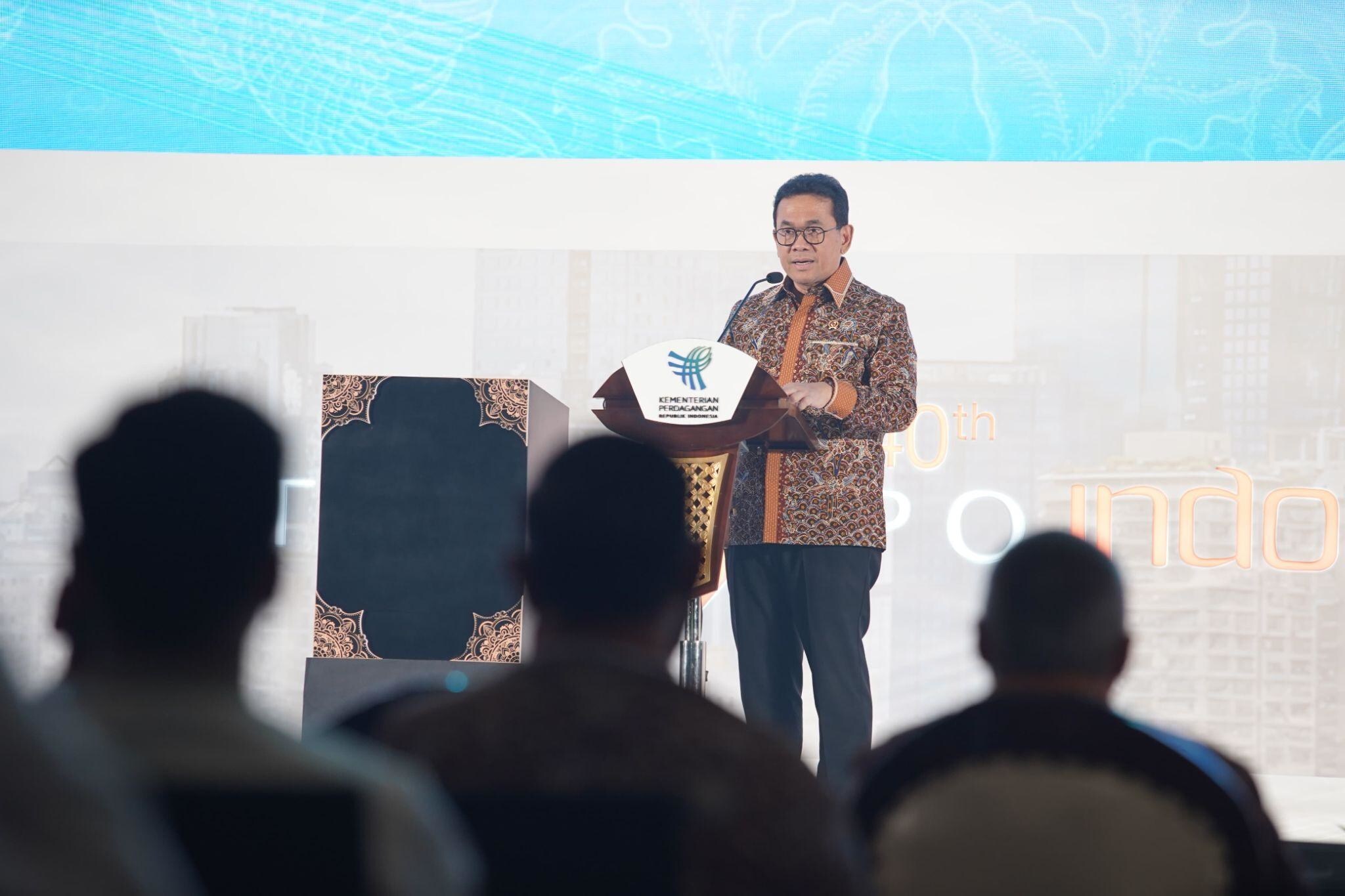 Minister of Trade Budi Santoso delivers his keynote address during the opening ceremony of the 40th Trade Expo Indonesia (TEI) 2025. The event marks Indonesia’s ongoing commitment to strengthening global trade partnerships and showcasing the nation’s world-class export products.