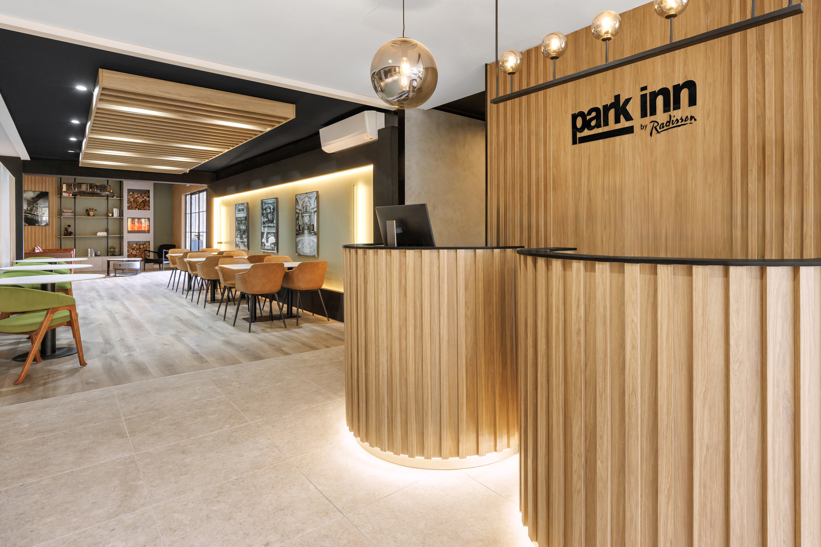 Park Inn by Radisson Melbourne Carlton _ lobby Park Inn by Radisson Melbourne Carlton _ lobby