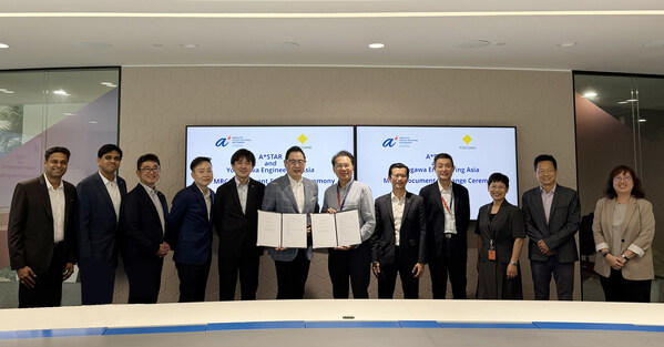 (Gambar: Dari kiri ke kanan – Mr. Gokula Krishnan, Mr. Saurabh Bhandari, Mr. Kazuyuki Ito, Mr. Joseph Lee, Mr. Yousuke Ishii, Mr. Nobuyoshi Miyasaka, Prof. Yeo Yee Chia, Mr. Chay Kin Wah, Prof. Reginald Tan, Dr. Sun Sumei, Mr. Lim Li-Wei, Ms. Radiana Soh)