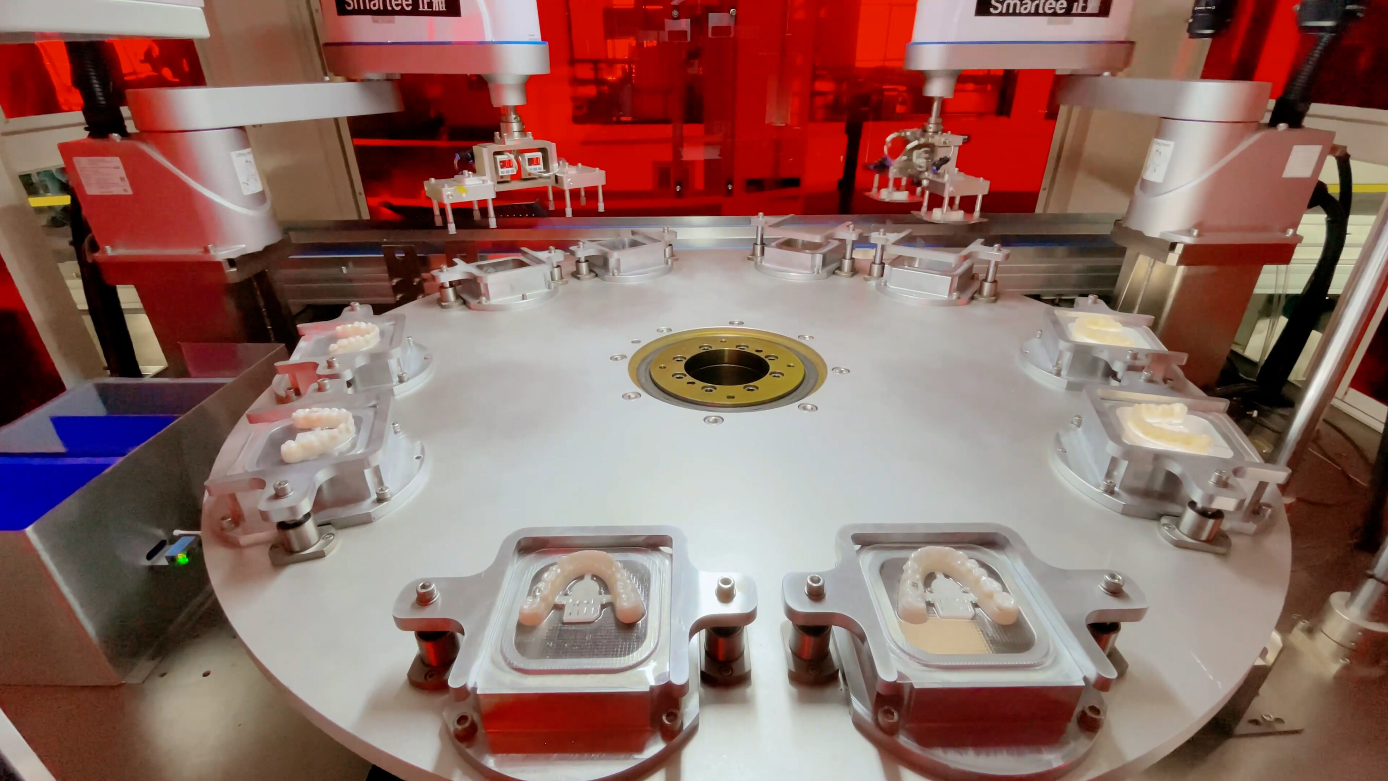 Parts of Smartee’s Modular Production Architecture