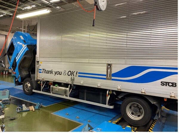 A Hino truck equipped with Optimus Technologies’ Vector System undergoing testing in Japan, part of the collaboration between Optimus and Mitsui & Co. to expand deployment of 100% biodiesel (B100) fuel systems across Asia.