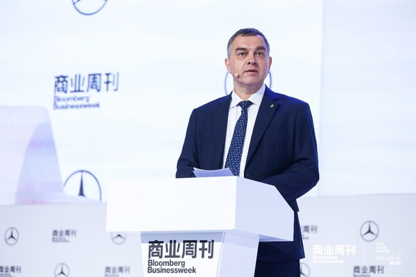 新开发银行ESG负责人 罗曼•诺沃日洛夫博士