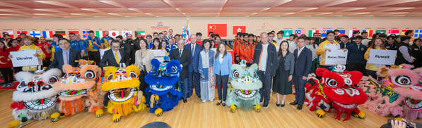 His Excellency, Sheikh Talal Mohammad Al Sabah, President of the International Bowling Federation and Asian Bowling Federation (front row, fifth from left); Miss. LAW Shuk-pui, Rosanna, JP, Secretary for Culture, Sports and Tourism (front row, fourth from right); The Hon. Timothy T. T. FOK, GBM, GBS, JP, President of the Sports Federation & Olympic Committee of Hong Kong, China (front row, fourth from left) officiated at the eye dotting ceremony of the HKGX 2025 IBF World Championships with distinguished guests. They included Ms. Manda CHAN Wing-man, JP, Director of Leisure and Cultural Services (front row, third from left); Mr. Wilfred NG Sau-kei, GBS, MH, JP, Chairman of the Major Sports Events Committee (front row, third from right); Dr. Haywood Cheung, Chairman of the Hong Kong Gold Exchange (front row, second from left); Dr Connie Lau, Executive Manager, Charities (Culture), The Hong Kong Jockey Club (front row, second from right); Mr. Vincent LAM, JP, Chairman and Founder of Asiaray Media Group (front row, first from left); Mr. Henry Yeung, Director of Top Bowl (front row, first from right) and Ms. Vivien Lau, SBS, JP, Chairman of the Hong Kong, China Tenpin Bowling Congress (front row, sixth from left).