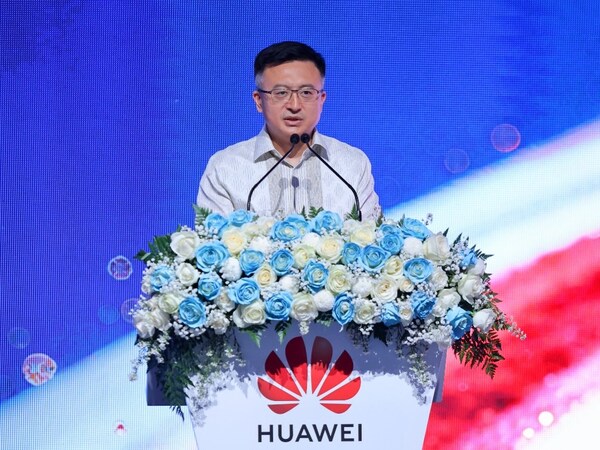 Chairman of Board of Directors Huawei Indonesia Xin Dajiang Chairman of Board of Directors Huawei Indonesia Xin Dajiang