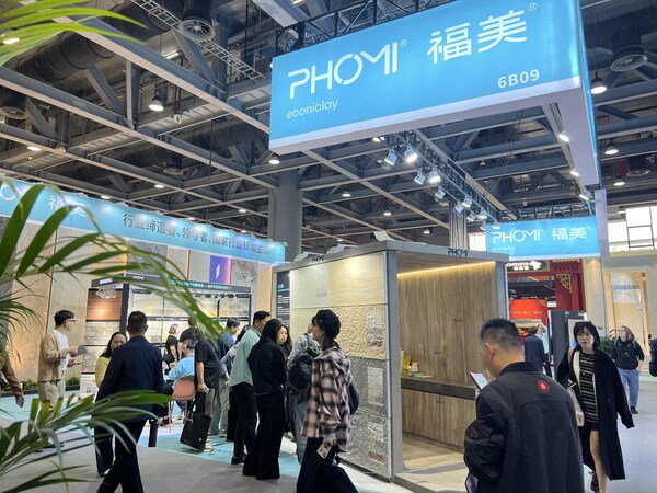 PHOMI BOOTH